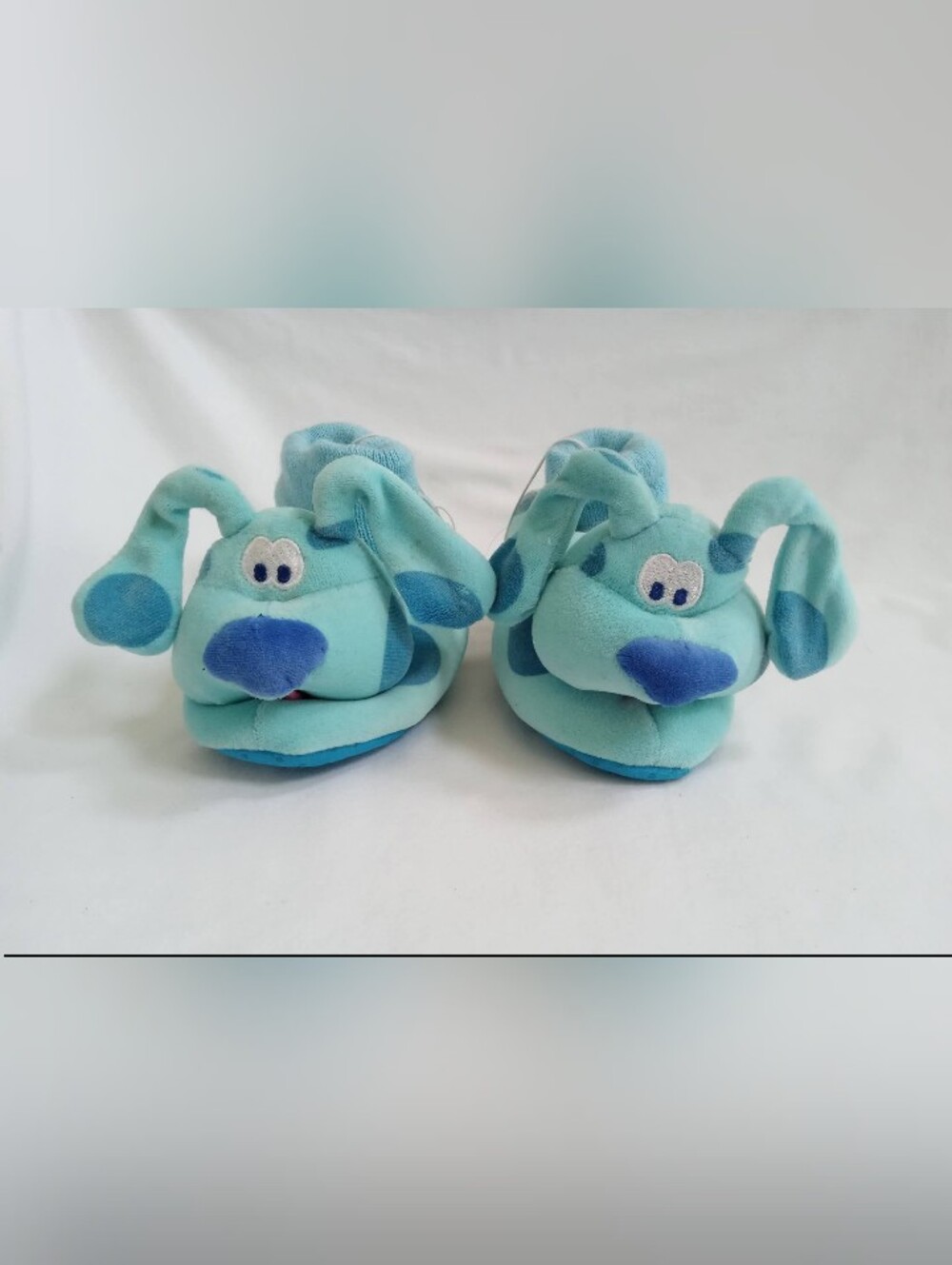 2003 New Blues Clues Stuffed Dog House Shoes